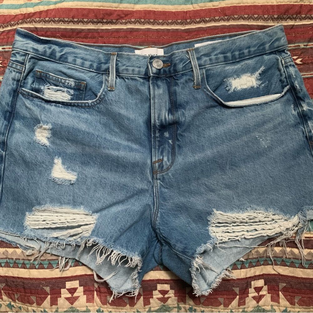 Frame High Rise Denim Shorts size 32 - Picture 3 of 5